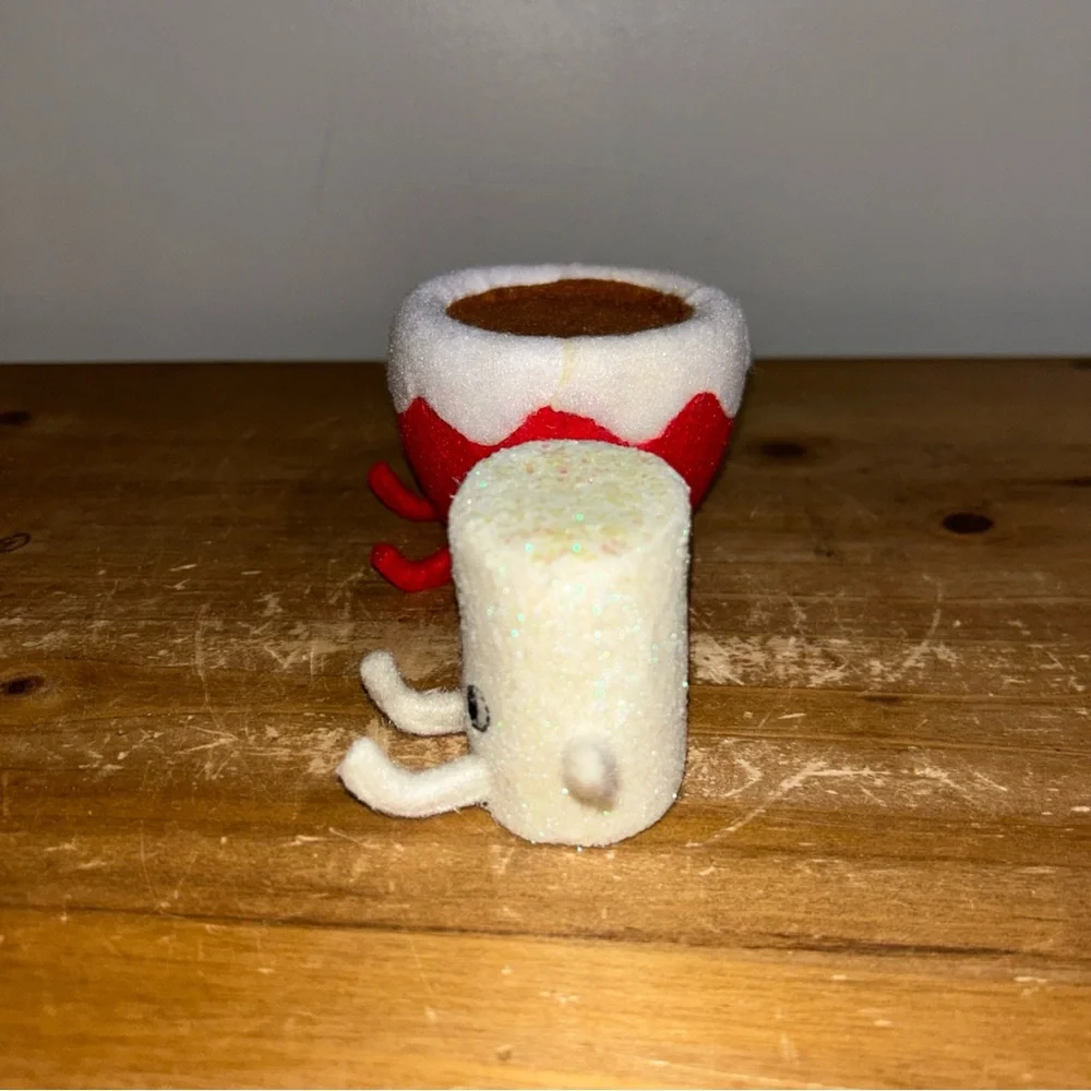 Target Wondershop 2023 Hot Cocoa Mug & Marshmallow Christmas Décor Set Felt